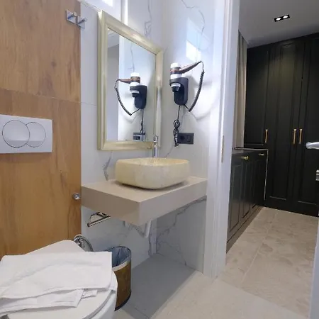 Otel Nolea Boutique Velipojë