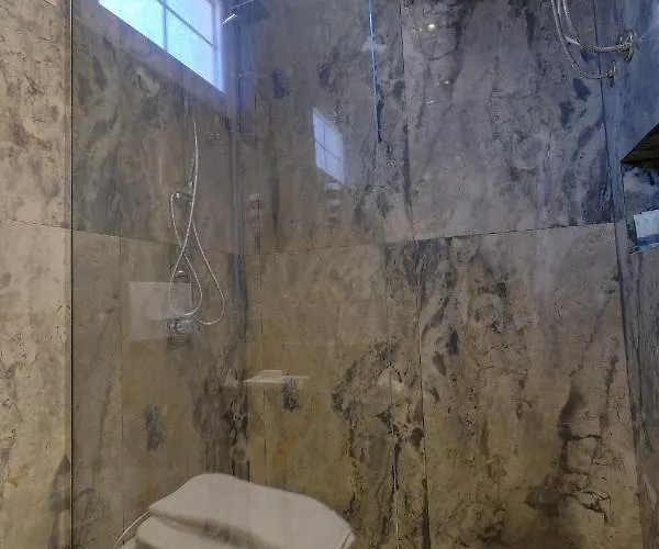 Nolea Boutique Velipojë